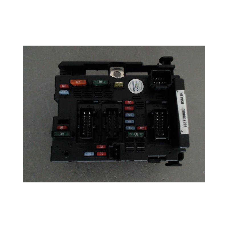 BOITE A FUSIBLES PEUGEOT 206 CC 2000-2007