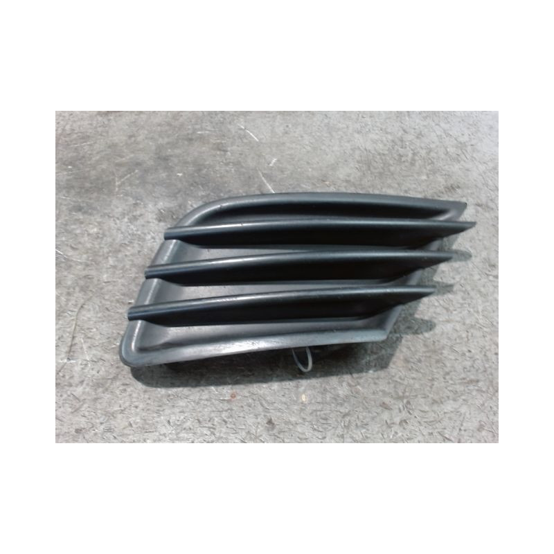 OBTURATEUR PHARE ADDITIONNEL PARE-CHOC AVG PEUGEOT 207 3P