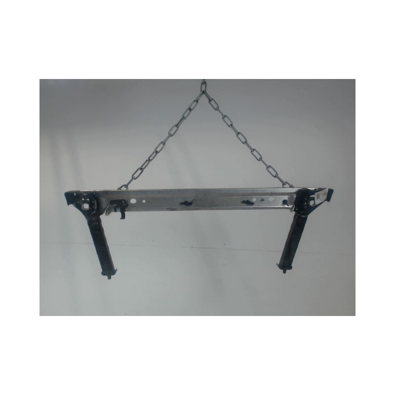 TRAVERSE INFERIEURE ARMATURE AVANT RENAULT MEGANE