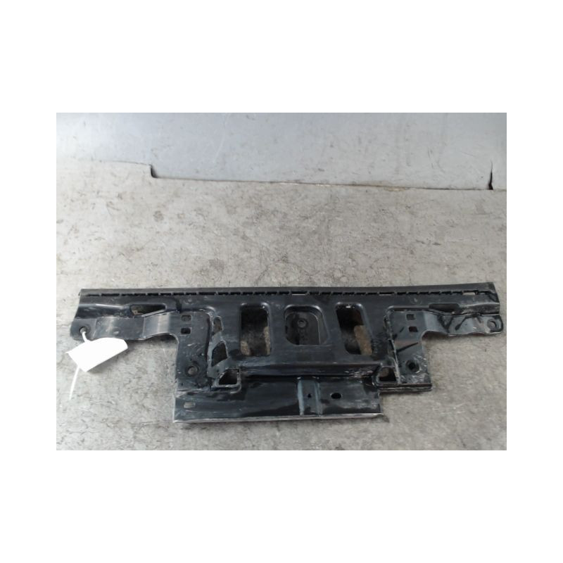 SUPPORT CENTRAL PARE-CHOC ARRIERE  CITROEN C3 2009-