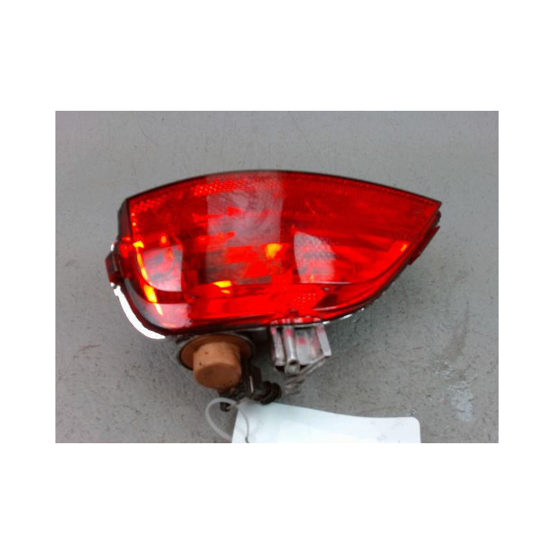 FEU DE PARE-CHOC ARRIERE GAUCHE RENAULT SCENIC MONOSP. III Phase 1 2009-2011