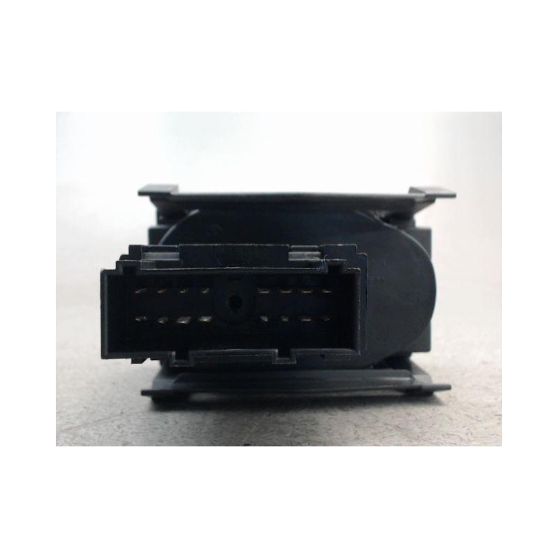COMMANDE ECLAIRAGE FORD FUSION