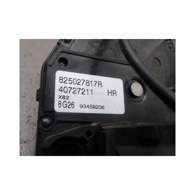 SERRURE PORTE COULISSANTE DROIT RENAULT TRAFIC
