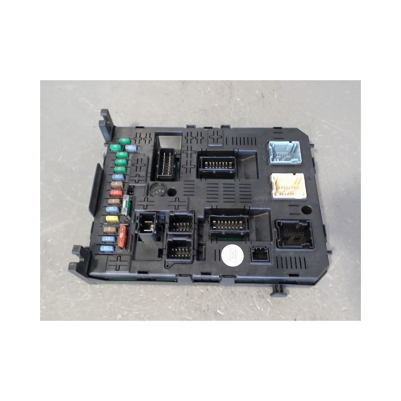 BOITIER GESTION HABITACLE PEUGEOT 308