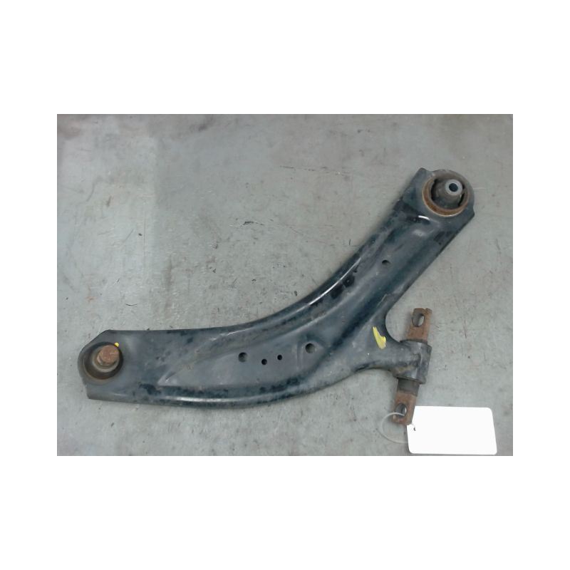 TRIANGLE INFERIEUR AVANT DROIT NISSAN X-TRAIL