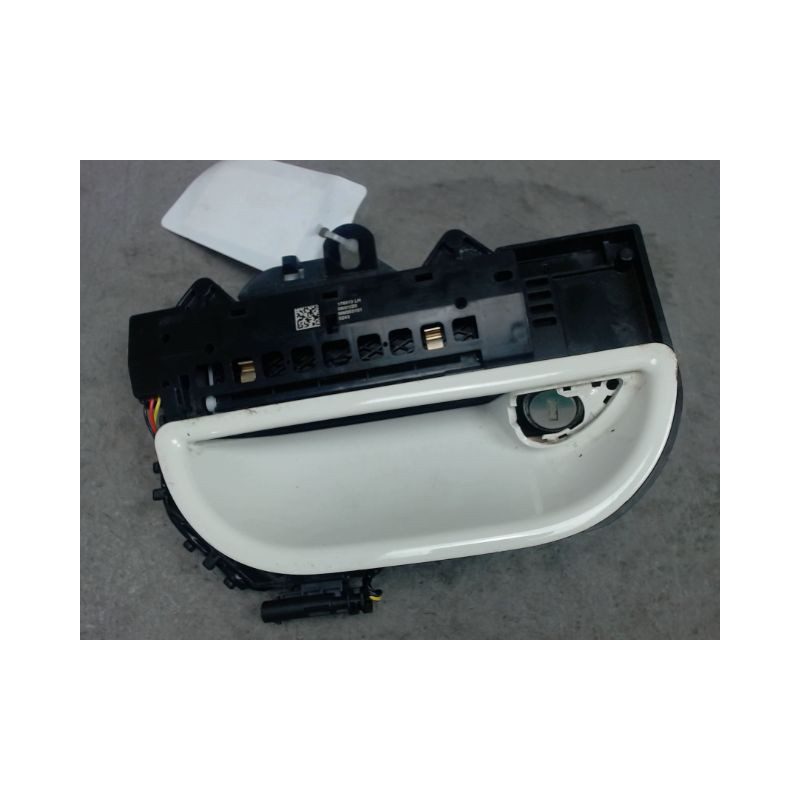 POIGNEE EXTERIEURE PORTE AVANT GAUCHE FIAT 500