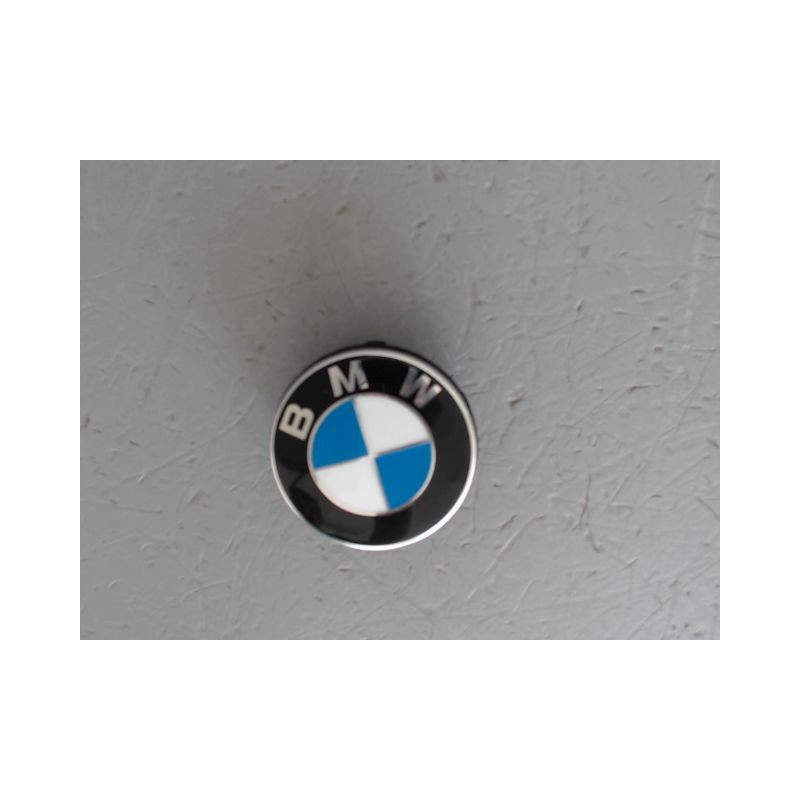 ENJOLIVEUR DE ROUE B.M.W. SERIE 1