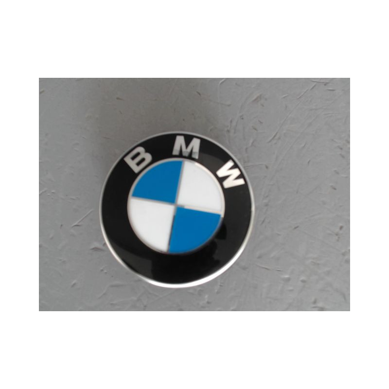 ENJOLIVEUR DE ROUE B.M.W. SERIE 1