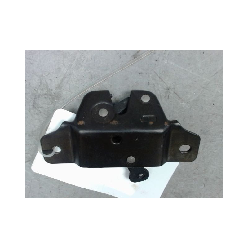 SERRURE COFFRE ARRIERE PEUGEOT 406 99-04