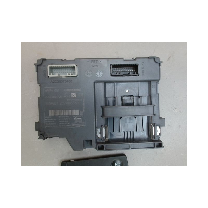 LECTEUR DE CARTE RENAULT CLIO