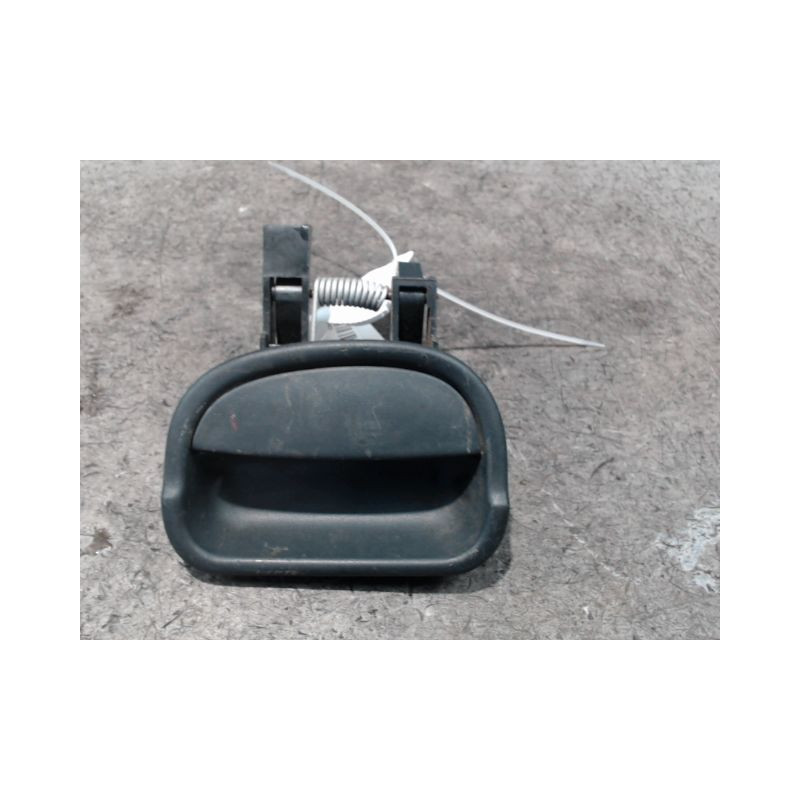 POIGNEE EXTERIEURE PORTE COULISSANTE GAUCHE RENAULT KANGOO 97-2000