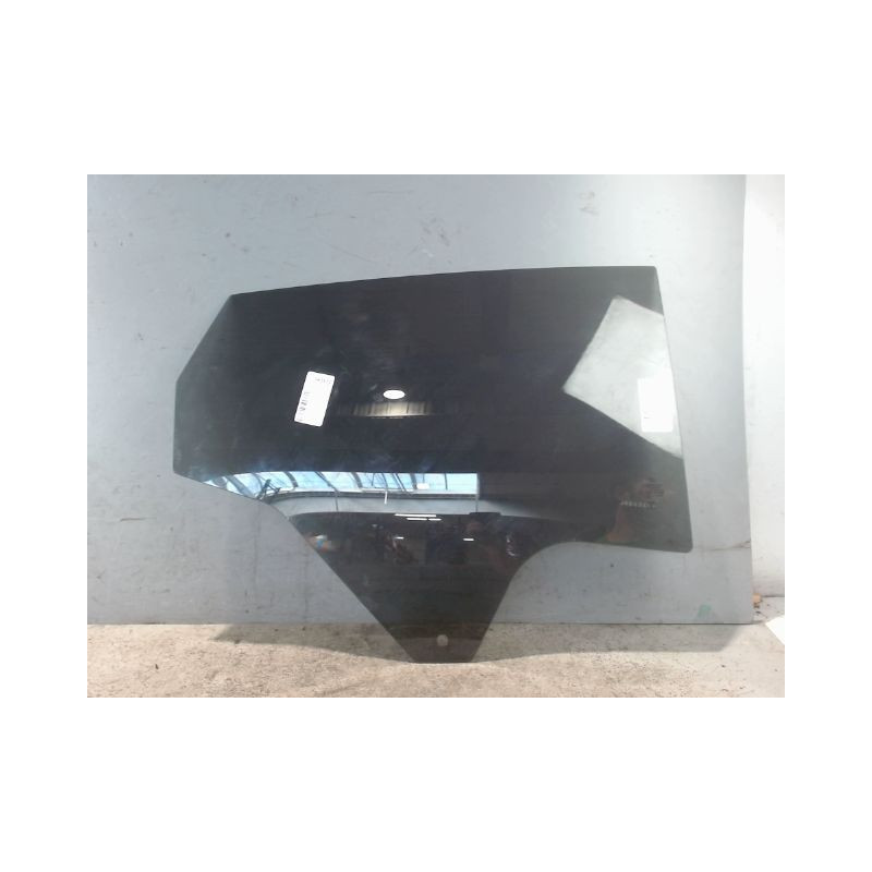 GLACE PORTE ARD FORD FIESTA 2010-