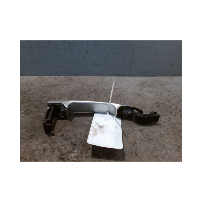 POIGNEE EXTERIEURE PORTE COULISSANTE GAUCHE RENAULT KANGOO