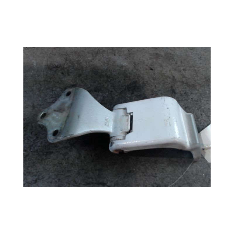 CHARNIERE INF PORTE BATTANTE ARG MERCEDES VITO FOURGON LONG 2003-