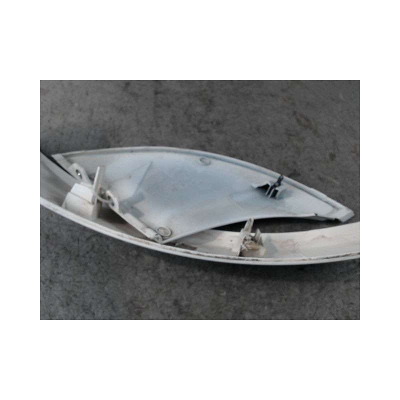 ENJOLIVEUR PHARE GAUCHE PEUGEOT BOXER