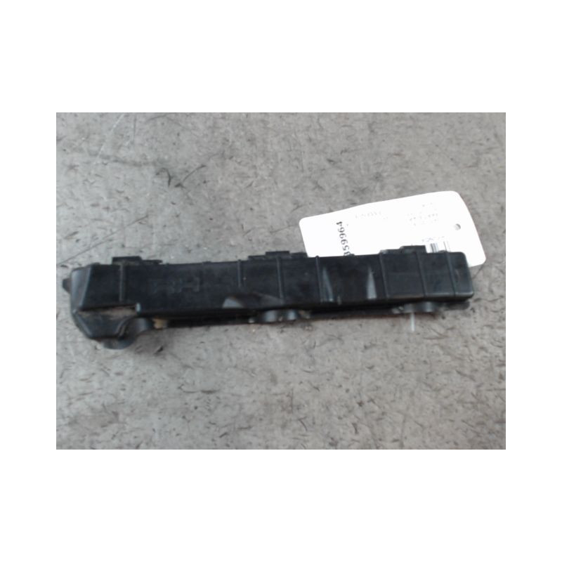 SUPPORT PARE-CHOC ARD HYUNDAI I10