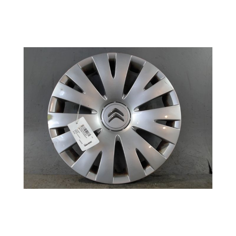 ENJOLIVEUR DE ROUE CITROEN BERLINGO FOURGON 2008-