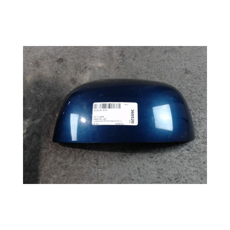 CARENAGE RETROVISEUR EXTERIEUR GAUCHE SUZUKI SX4