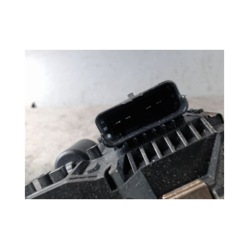 MOTEUR ESSUIE-GLACE AVD PEUGEOT 3008 2009-