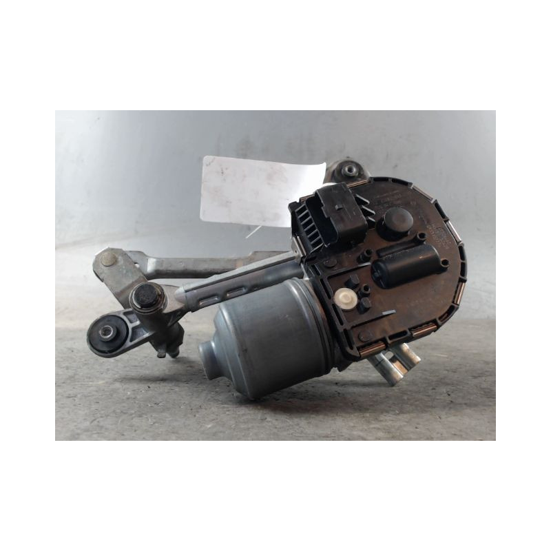 MOTEUR ESSUIE-GLACE AVD PEUGEOT 3008 2009-