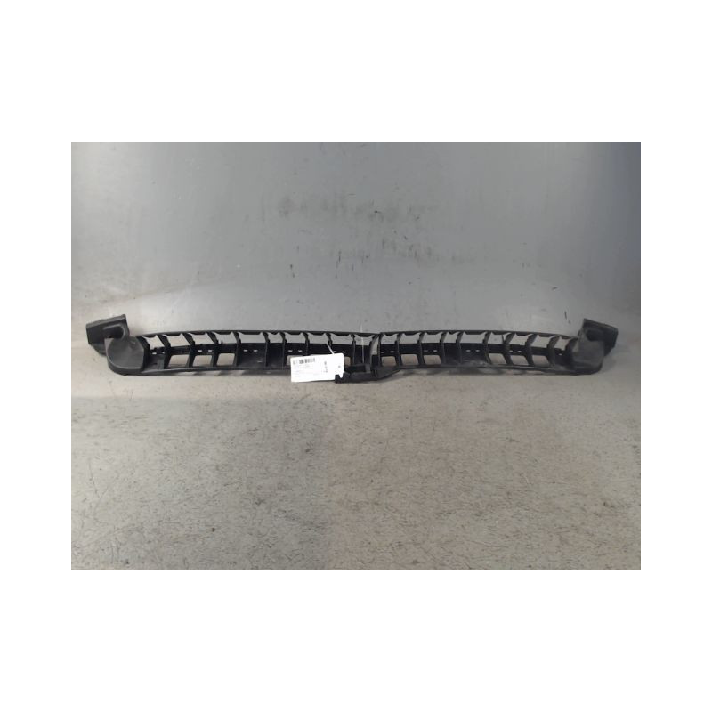 SUPPORT CENTRAL PARE-CHOC ARRIERE  SKODA OCTAVIA 2008-