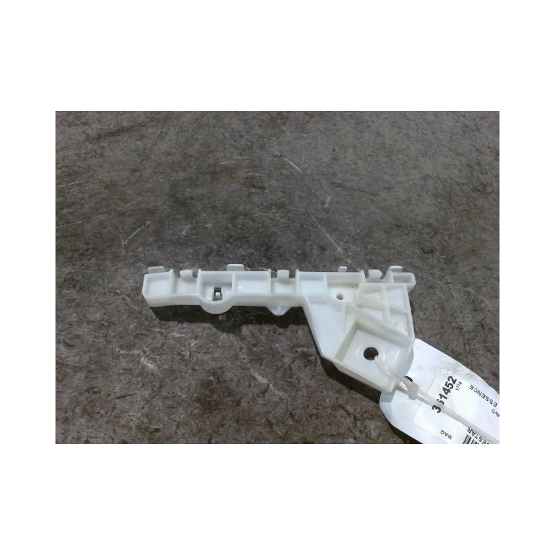 SUPPORT PARE-CHOC AVD MITSUBISHI SPACESTAR