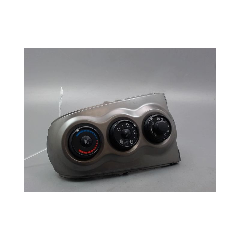 COMMANDE DE CHAUFFAGE TOYOTA YARIS II Phase 2 2009-2011
