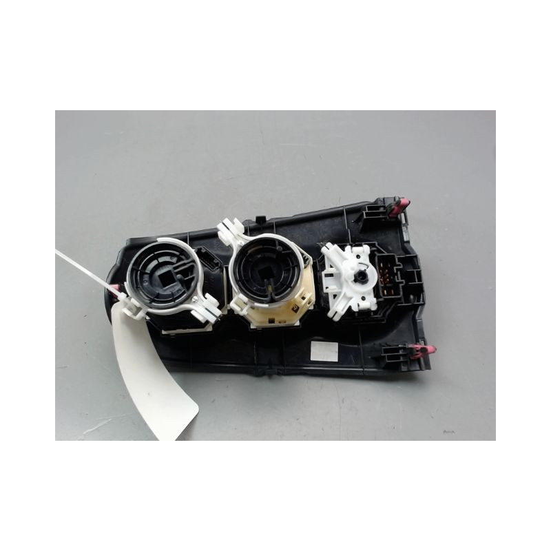 COMMANDE DE CHAUFFAGE TOYOTA YARIS II Phase 2 2009-2011