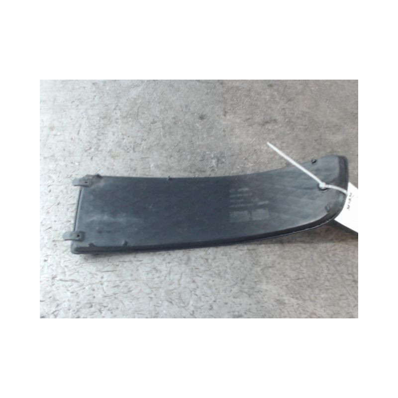 OBTURATEUR PHARE ADDITIONNEL PARE-CHOC AVG VOLKSWAGEN POLO 99-2001