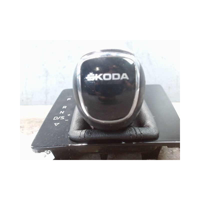 SELECTEUR DE VITESSE SKODA KAMIQ 1.6 TDI