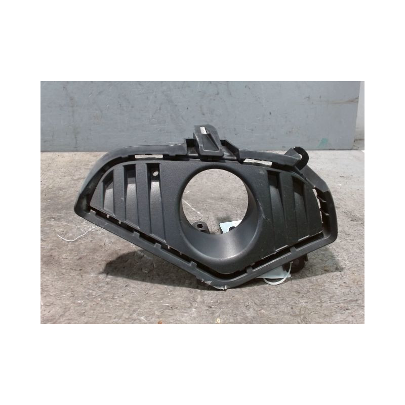 OBTURATEUR PHARE ADDITIONNEL PARE-CHOC AVD TOYOTA RAV4