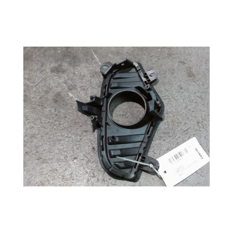 OBTURATEUR PHARE ADDITIONNEL PARE-CHOC AVG TOYOTA RAV4