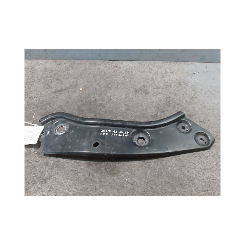 TOLE PORTE PHARE DROIT VOLKSWAGEN CADDY