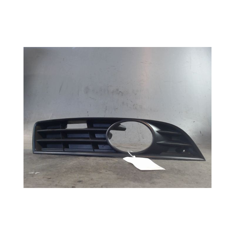 OBTURATEUR PHARE ADDITIONNEL PARE-CHOC AVD VOLKSWAGEN PASSAT SW 2005-