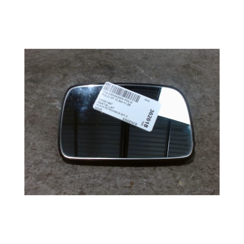 GLACE RETROVISEUR EXT D VOLKSWAGEN POLO 94-99