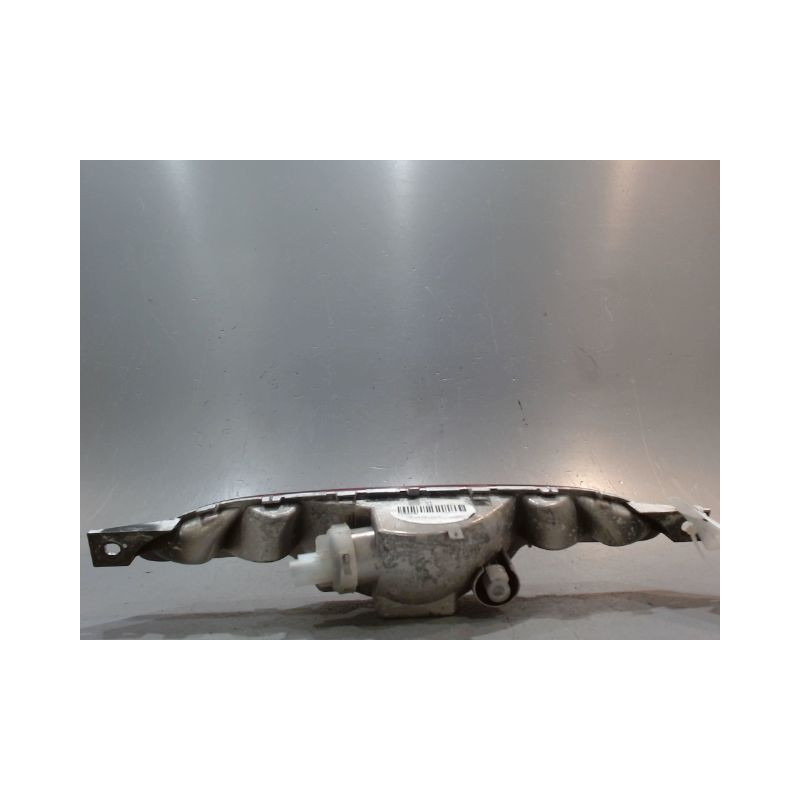 FEU BROUILLARD CENTRAL ARRIERE PEUGEOT 208