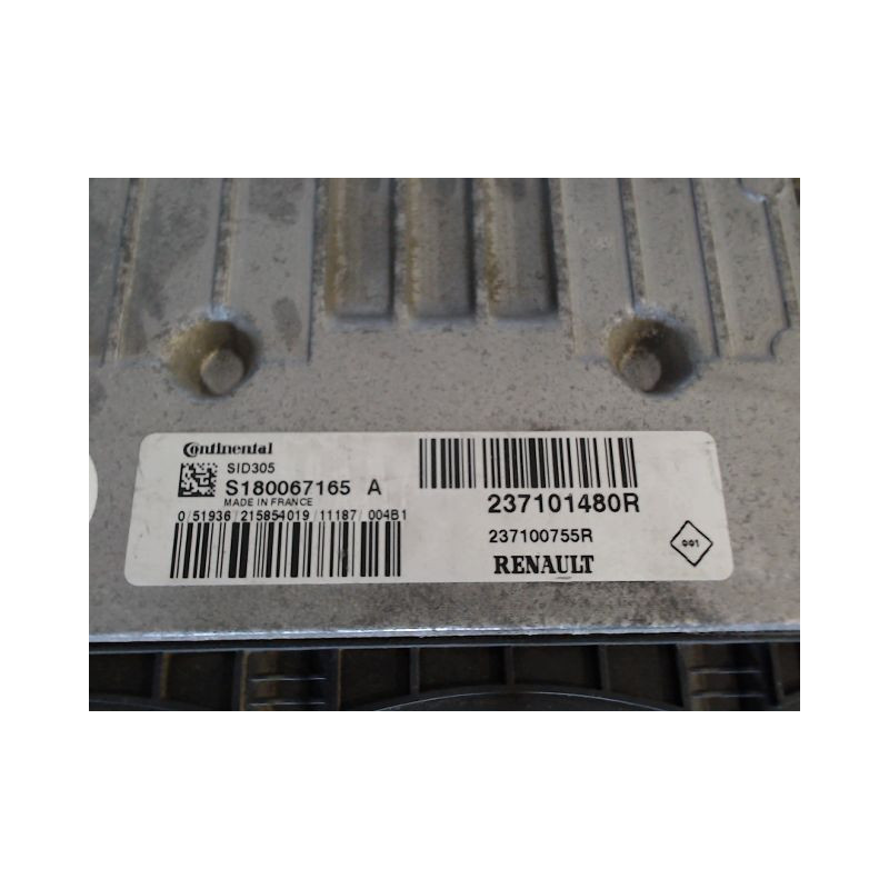 CALCULATEUR MOTEUR RENAULT CLIO
