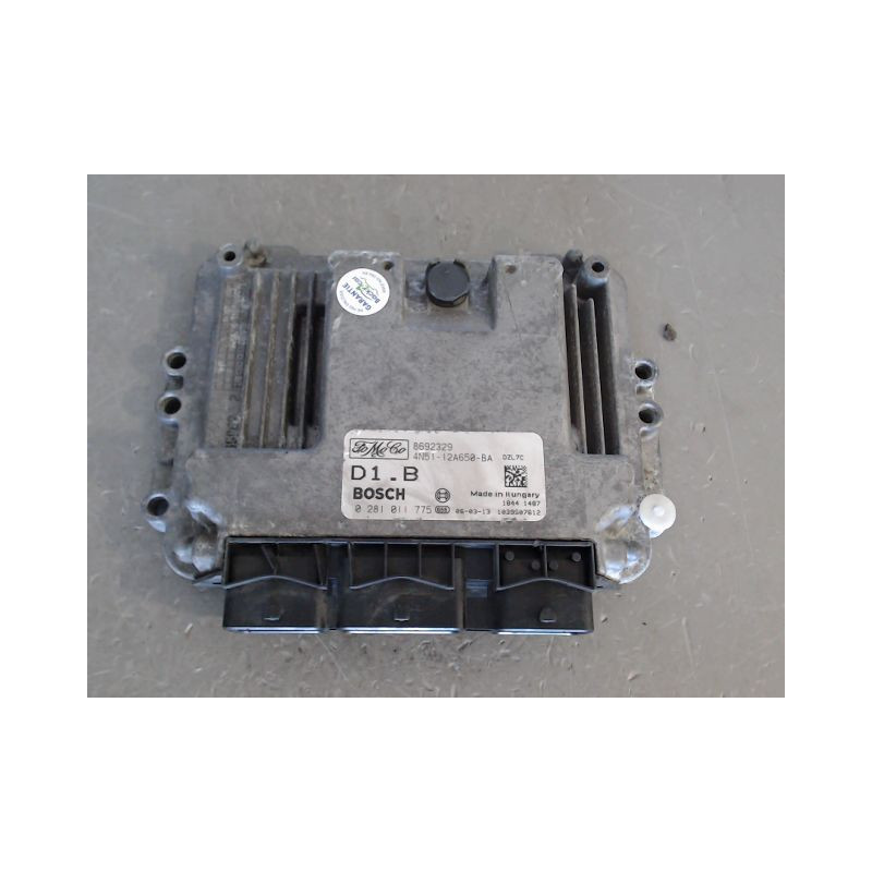 CALCULATEUR MOTEUR VOLVO S40