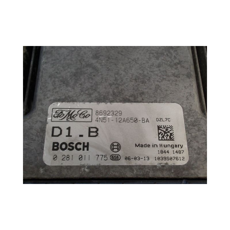 CALCULATEUR MOTEUR VOLVO S40