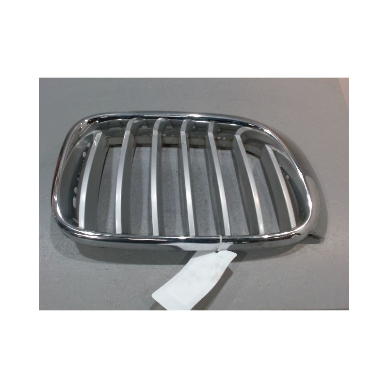 GRILLE CALANDRE DROIT B.M.W. X3
