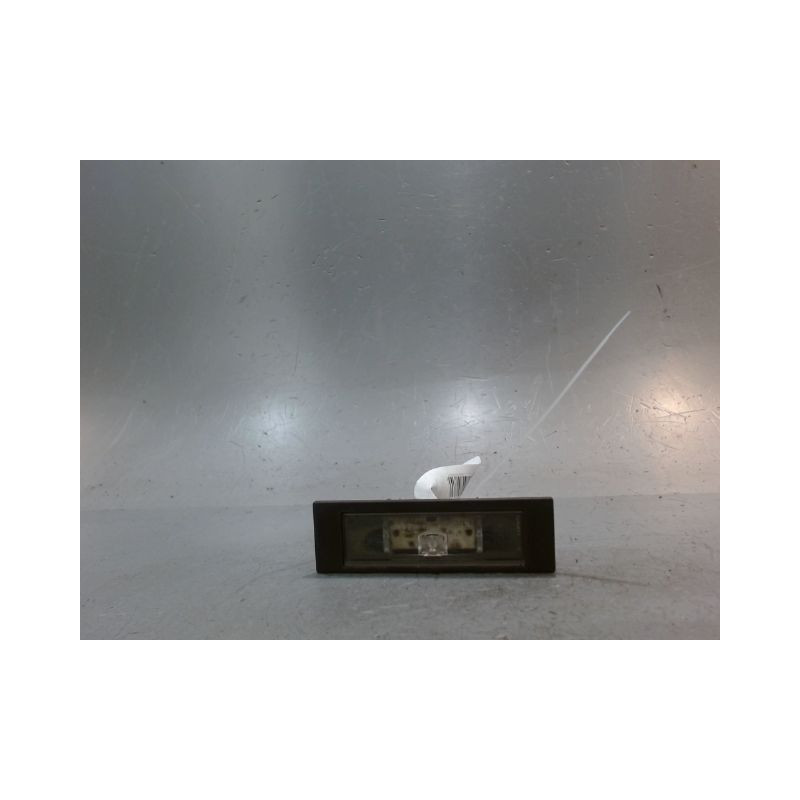 ECLAIREUR PLAQUE DE POLICE DROIT B.M.W. SERIE 1