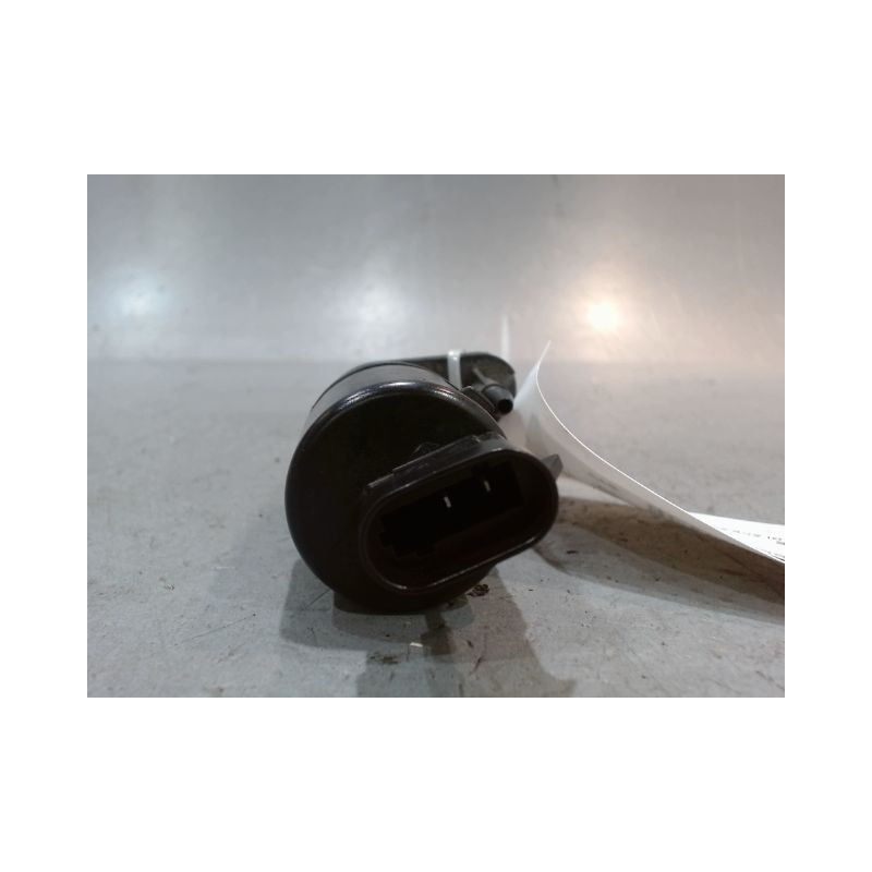 POMPE LAVE-GLACE AVANT RENAULT CLIO