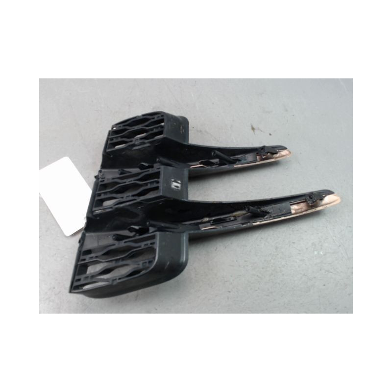 GRILLE VENTILATION PARE-CHOC AVD LAND ROVER RR EVOQUE