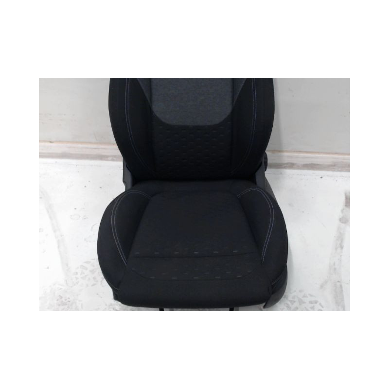 SIEGE AVANT GAUCHE FORD PUMA