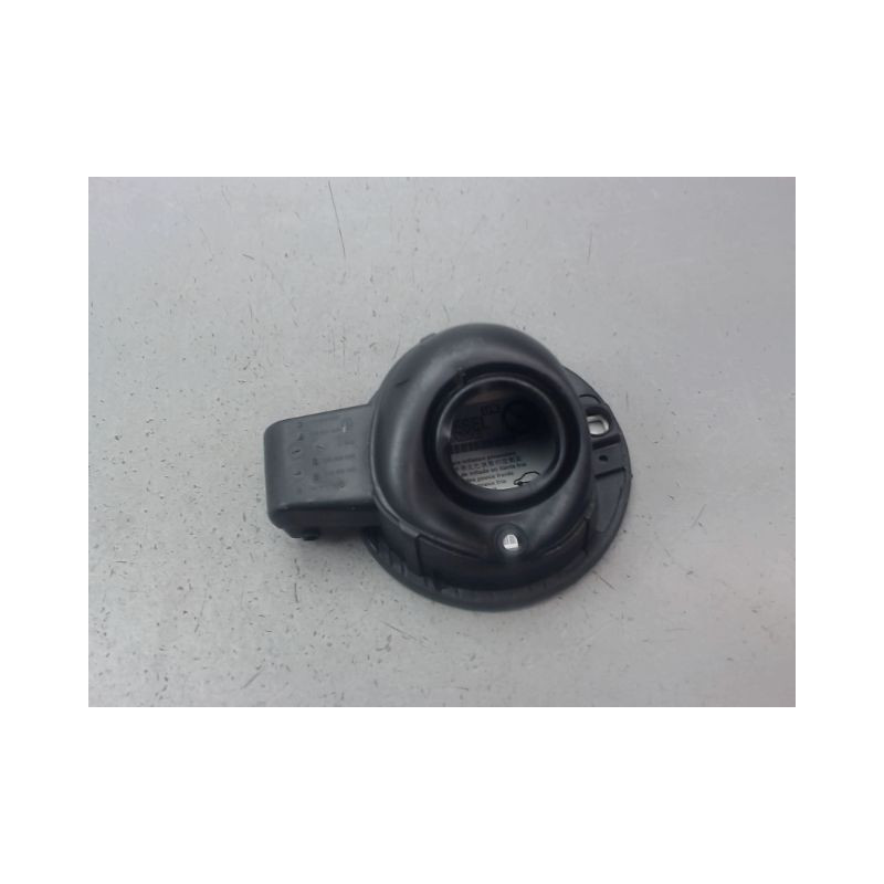 VOLET DE TRAPPE CHARGEMENT ELECTRIQUE VOLKSWAGEN POLO V 2009-...
