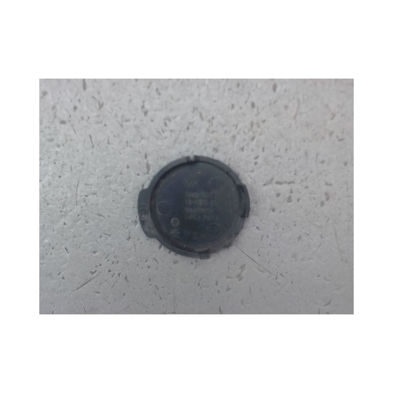 OBTURATEUR COUVRE CROCHET DE BOUCLIER AV VOLKSWAGEN GOLF V PLUS 2005-