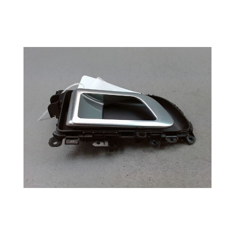POIGNEE INTERIEURE PORTE AVANT DROIT LAND ROVER DISCOV.SP