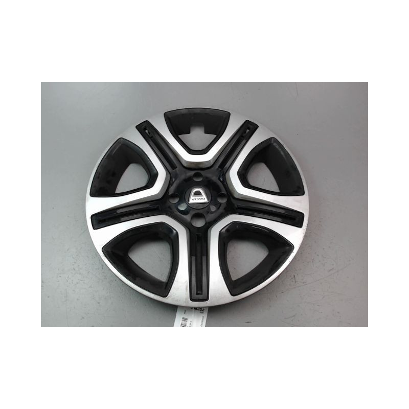 ENJOLIVEUR DE ROUE DACIA SANDERO II 2012-...