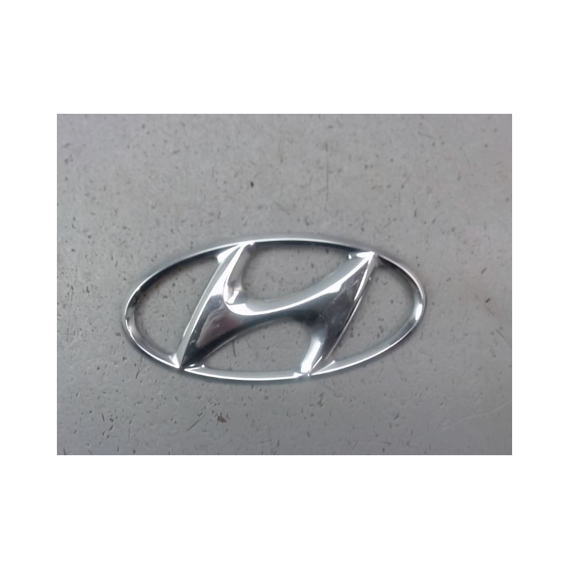 SIGLE CALANDRE HYUNDAI I20