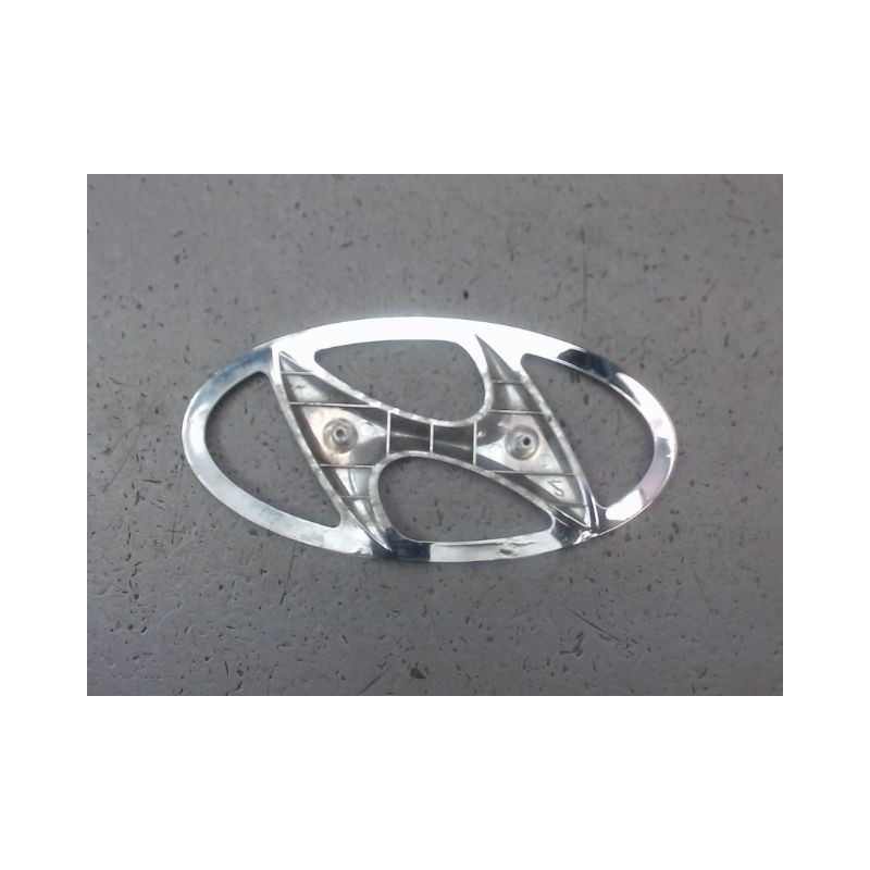 SIGLE CALANDRE HYUNDAI I20